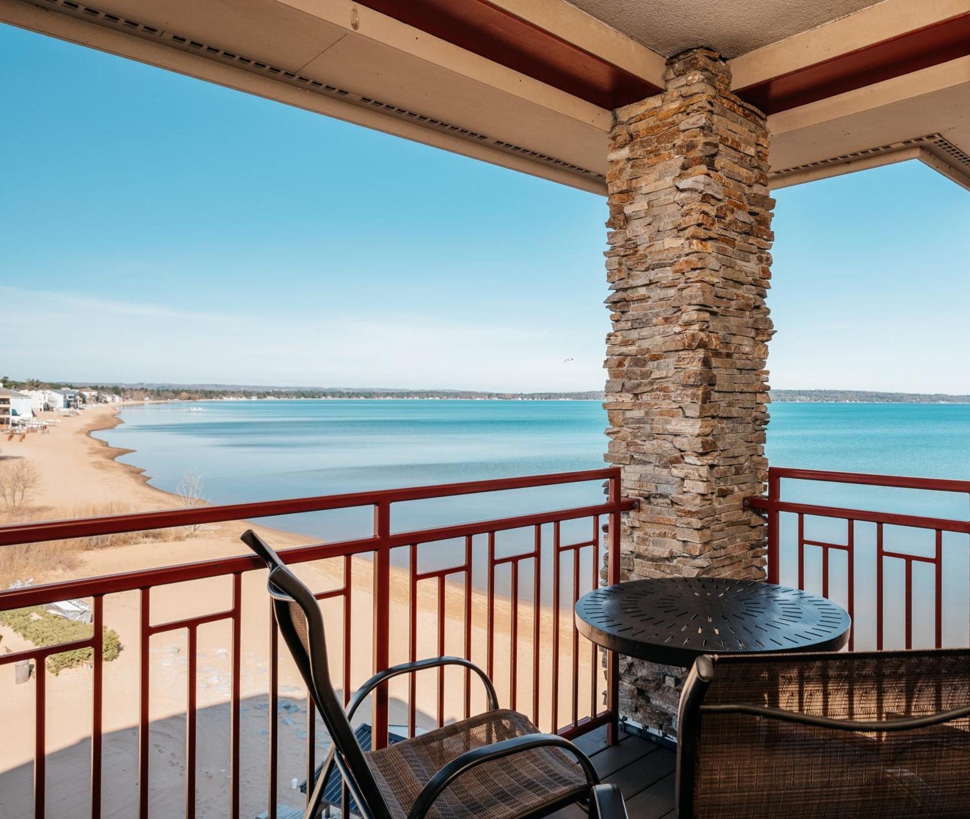 Tamarack Lodge مدينة ترافيرز الغرفة الصورة